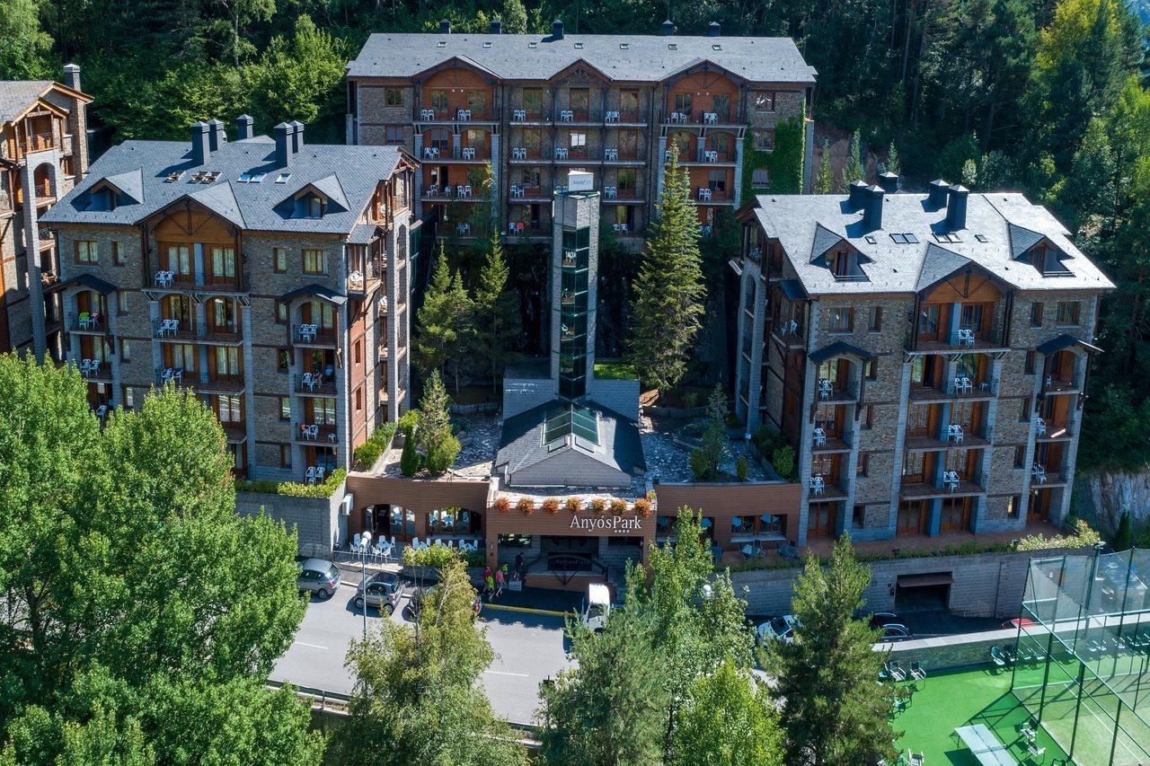 Aparthotel Anyospark Mountain & Wellness Resort La Massana Bagian luar foto