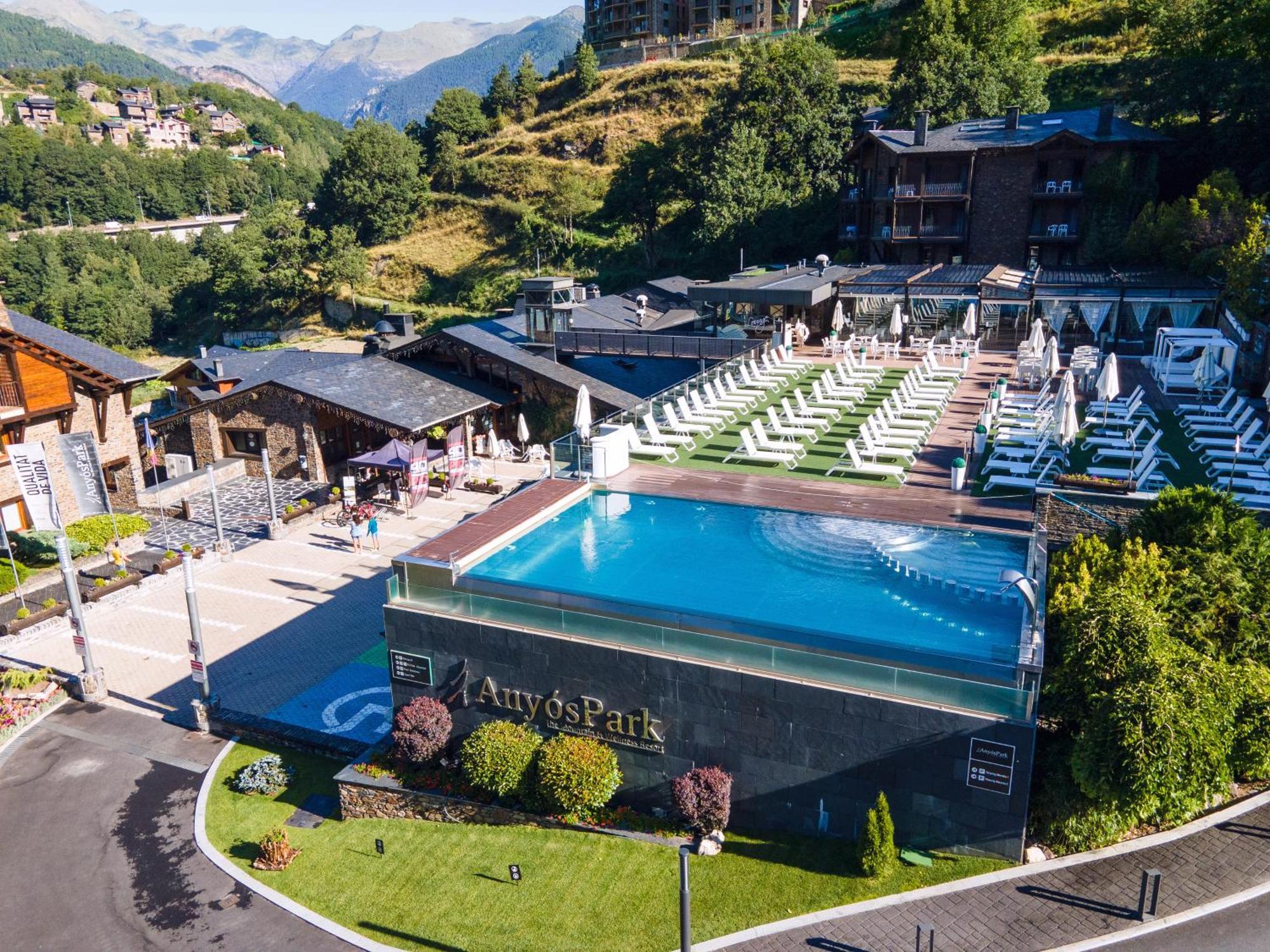 Aparthotel Anyospark Mountain & Wellness Resort La Massana Bagian luar foto