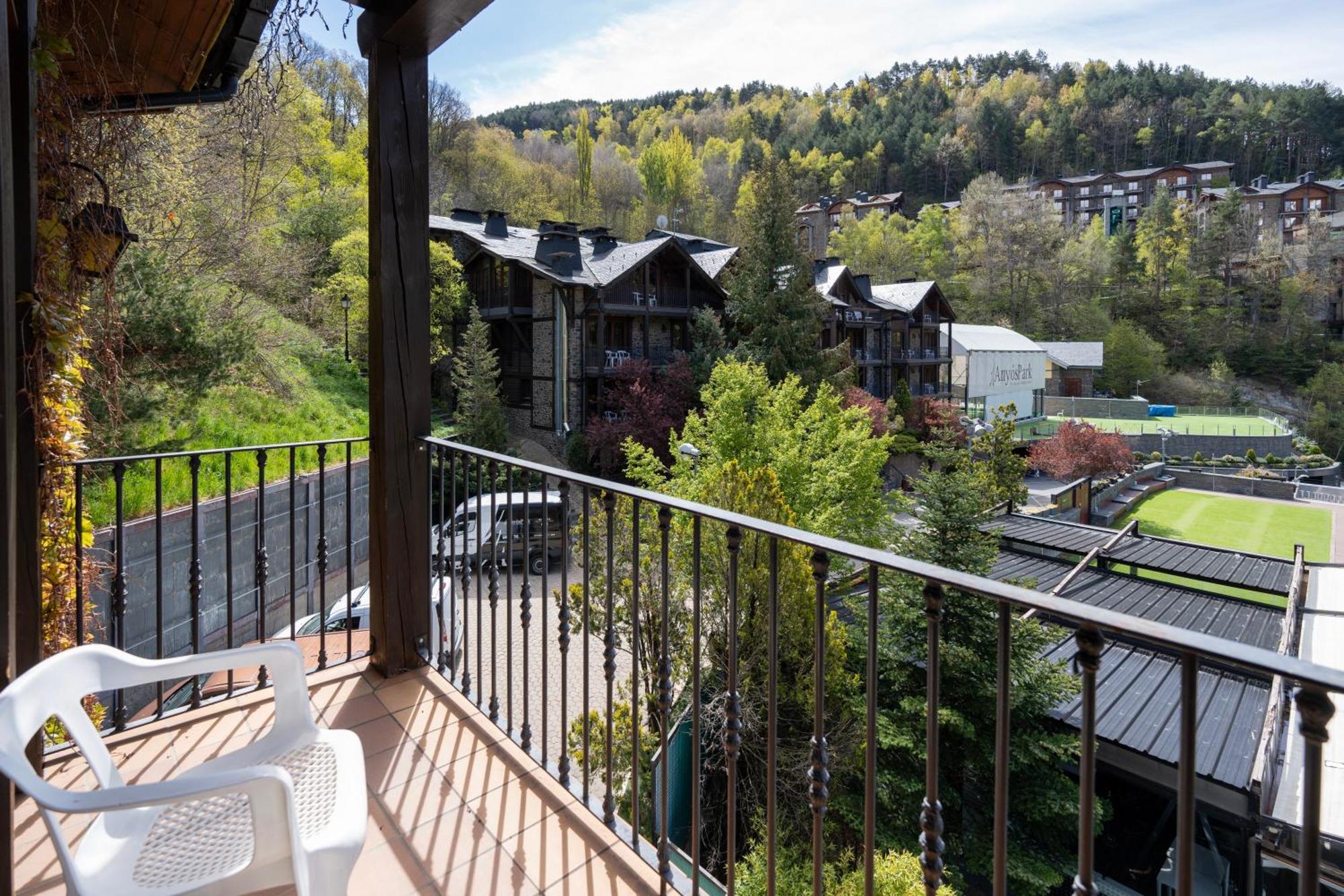 Aparthotel Anyospark Mountain & Wellness Resort La Massana Bagian luar foto