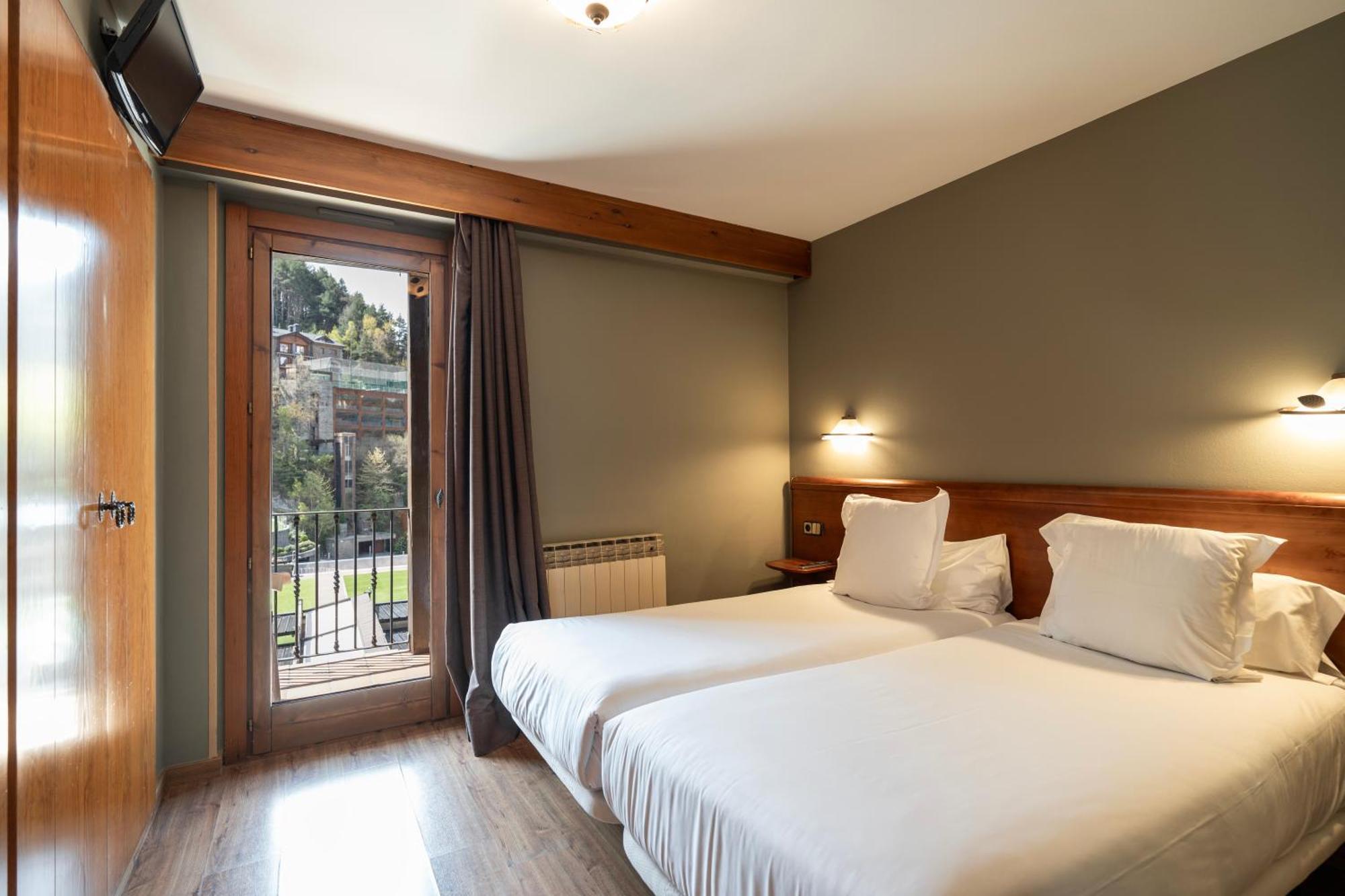 Aparthotel Anyospark Mountain & Wellness Resort La Massana Bagian luar foto