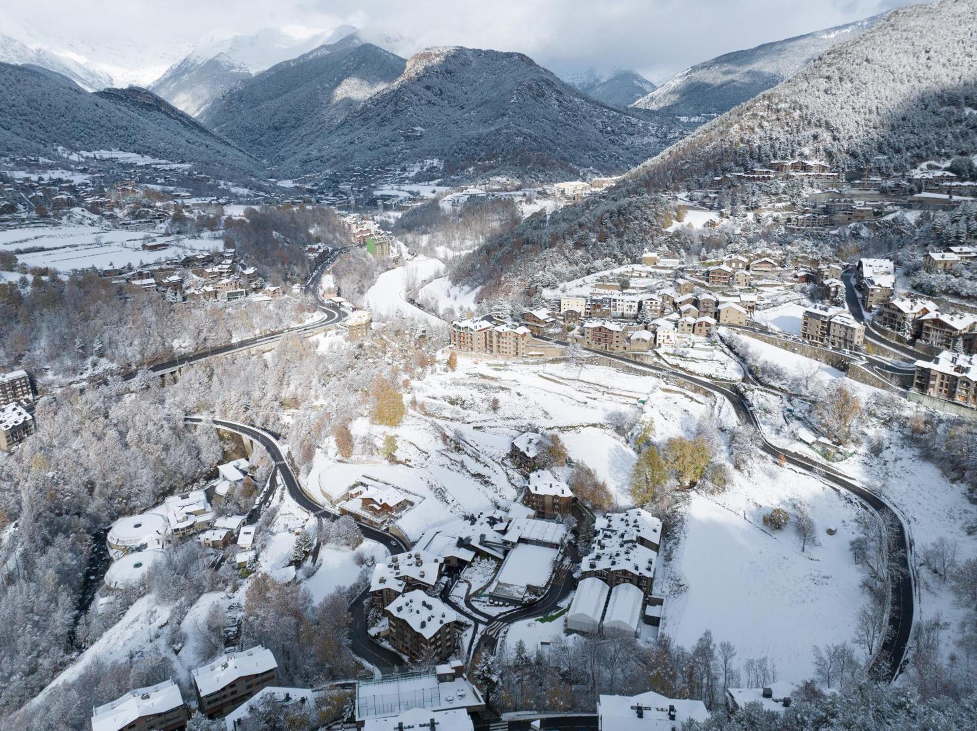 Aparthotel Anyospark Mountain & Wellness Resort La Massana Bagian luar foto