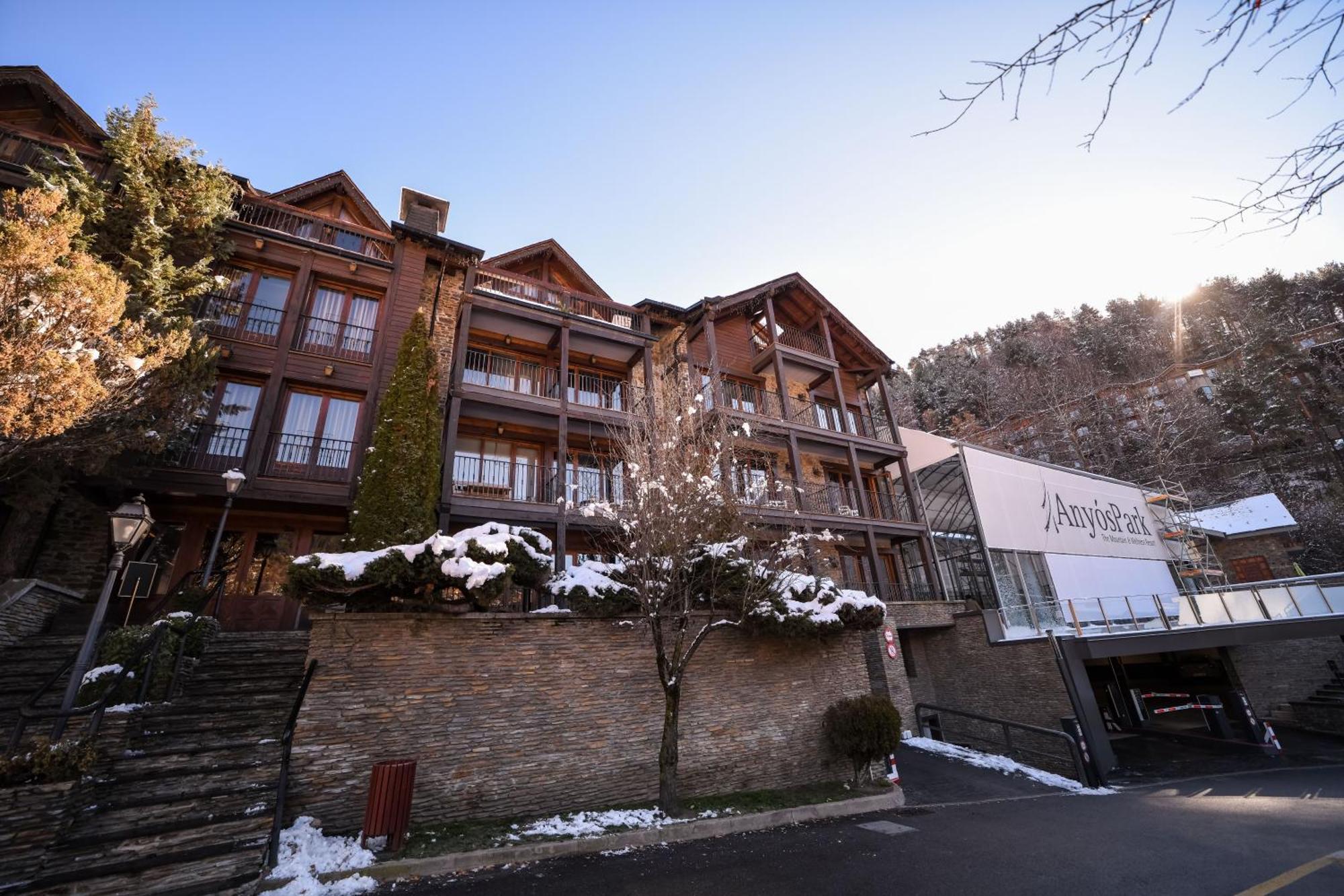 Aparthotel Anyospark Mountain & Wellness Resort La Massana Bagian luar foto